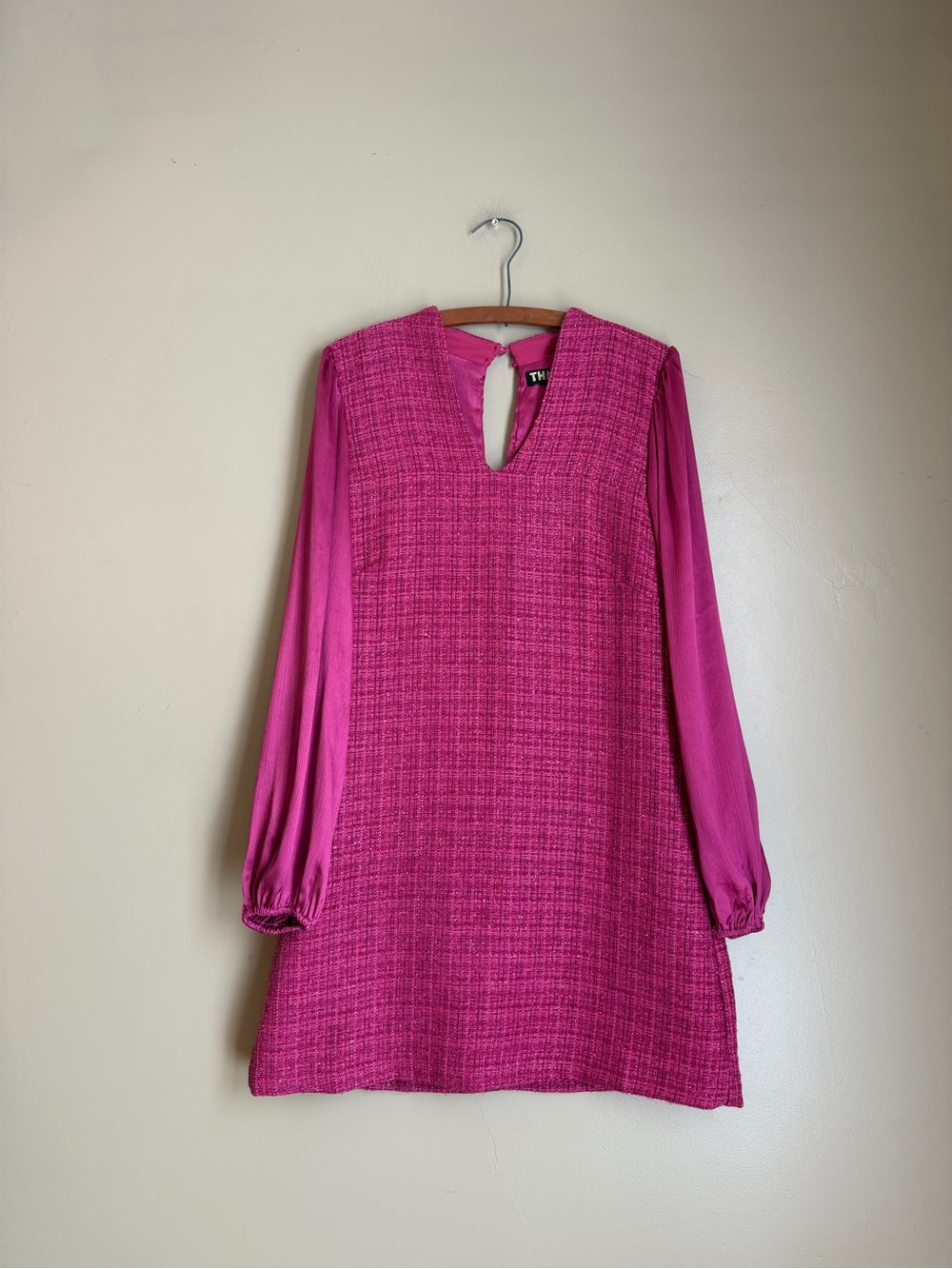 THML Tweed V Neck Long Sleeve Shift Dress Contrasting Fabric Fuscia Pink Fall